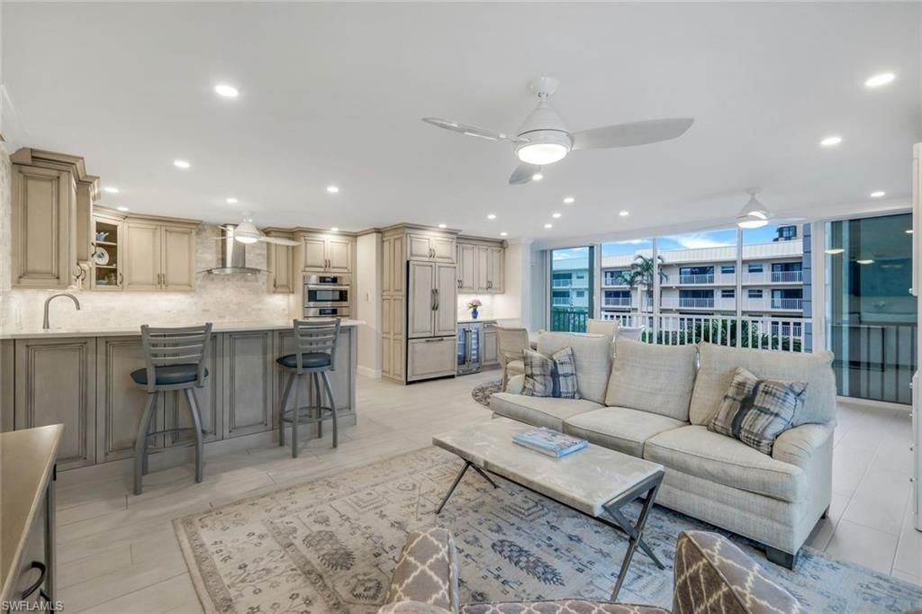 3450 Gulf Shore Blvd N, Unit 306, Naples, FL 34103 Photo