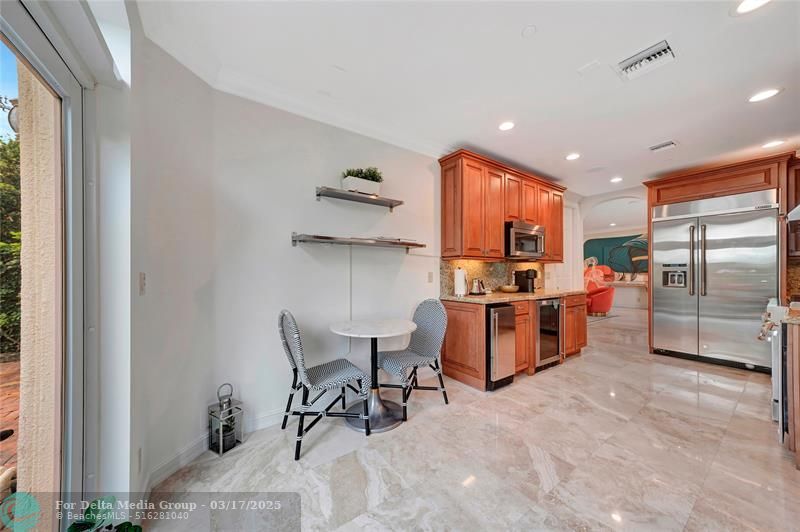 903 NE 17th Way, Unit 104, Fort Lauderdale, FL 33304 Photo