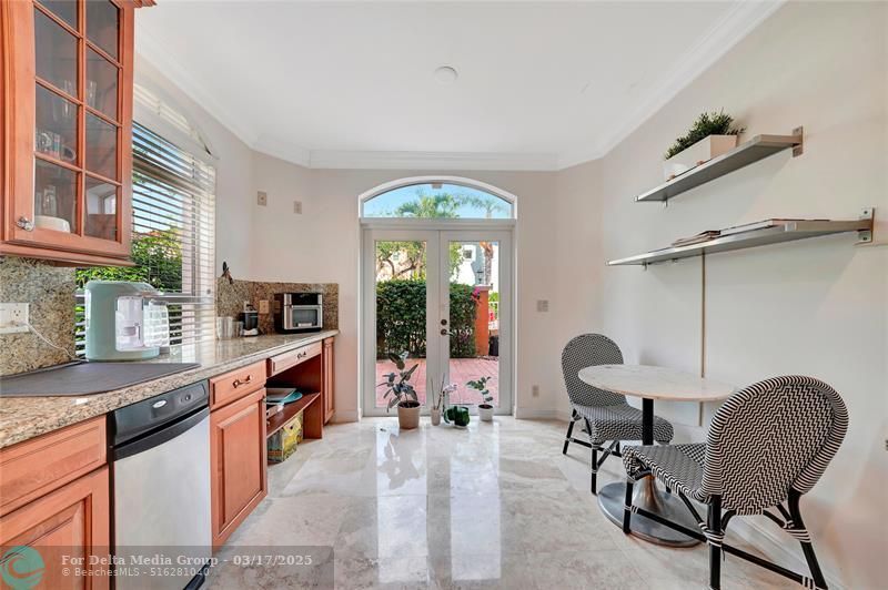 903 NE 17th Way, Unit 104, Fort Lauderdale, FL 33304 Photo