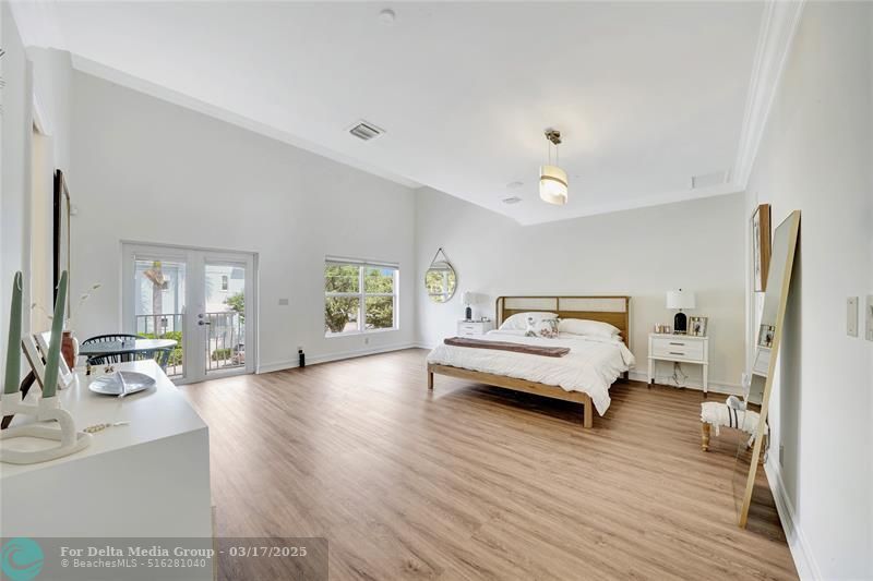 903 NE 17th Way, Unit 104, Fort Lauderdale, FL 33304 Photo