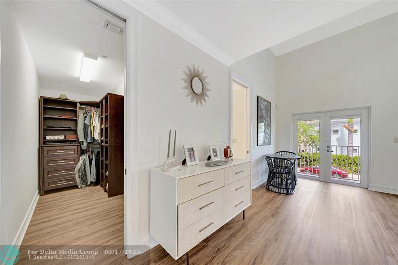 903 NE 17th Way, Unit 104, Fort Lauderdale, FL 33304 Photo