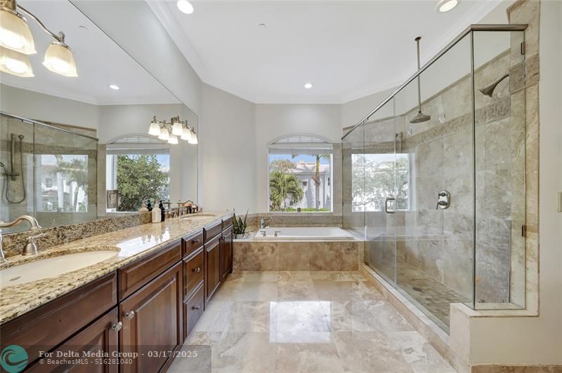 903 NE 17th Way, Unit 104, Fort Lauderdale, FL 33304 Photo