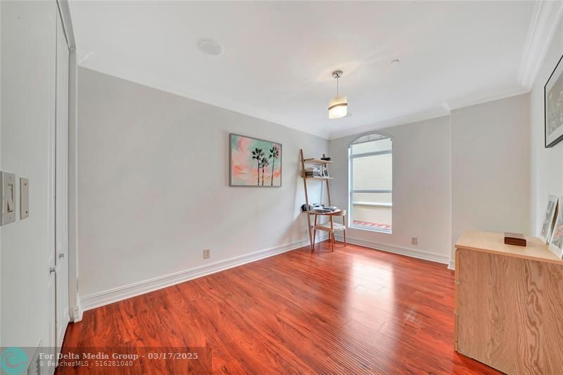 903 NE 17th Way, Unit 104, Fort Lauderdale, FL 33304 Photo