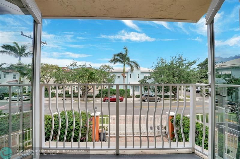 903 NE 17th Way, Unit 104, Fort Lauderdale, FL 33304 Photo