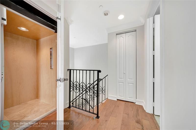 903 NE 17th Way, Unit 104, Fort Lauderdale, FL 33304 Photo