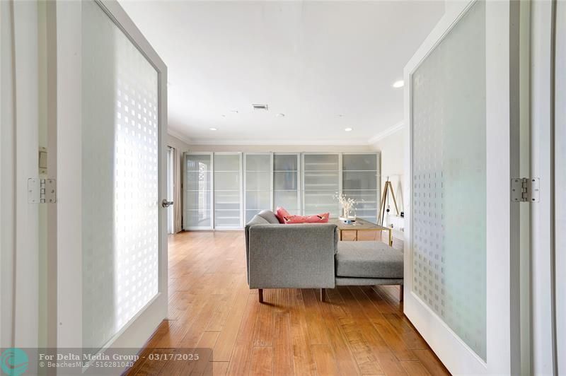 903 NE 17th Way, Unit 104, Fort Lauderdale, FL 33304 Photo