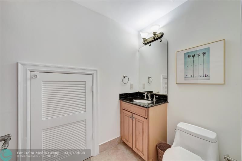 903 NE 17th Way, Unit 104, Fort Lauderdale, FL 33304 Photo