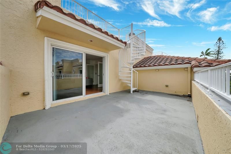 903 NE 17th Way, Unit 104, Fort Lauderdale, FL 33304 Photo