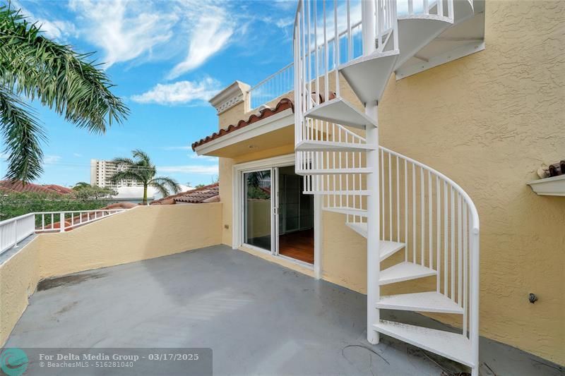 903 NE 17th Way, Unit 104, Fort Lauderdale, FL 33304 Photo