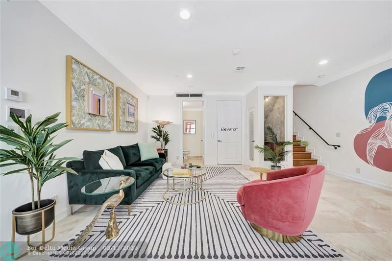 903 NE 17th Way, Unit 104, Fort Lauderdale, FL 33304 Photo