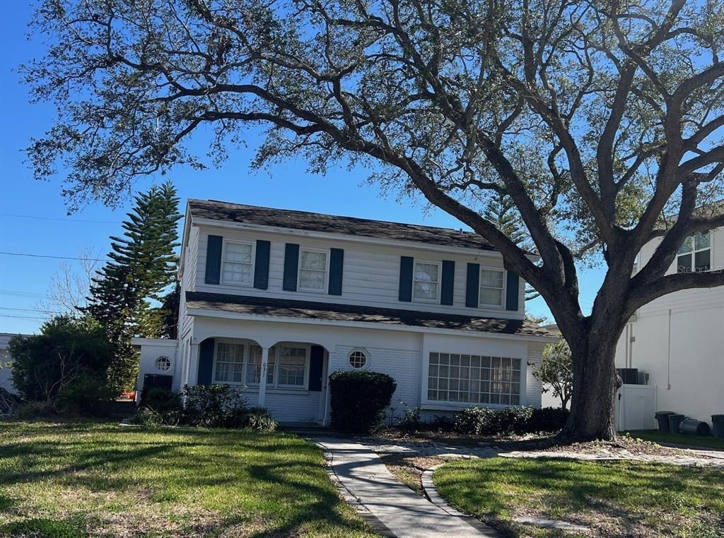 631 Hudson Avenue, Tampa, FL 33606 Main Photo