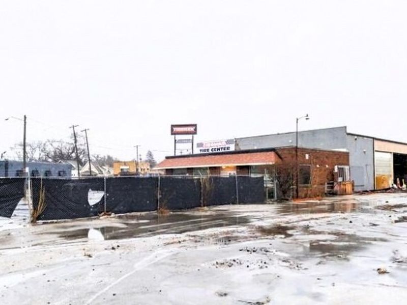 2555 Dorr Street, Toledo, OH 43606 Photo 2