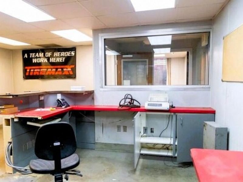 2555 Dorr Street, Toledo, OH 43606 Photo 25