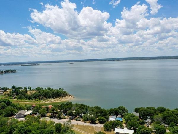 913 Mesquite Point, Lake Bridgeport, TX 76426