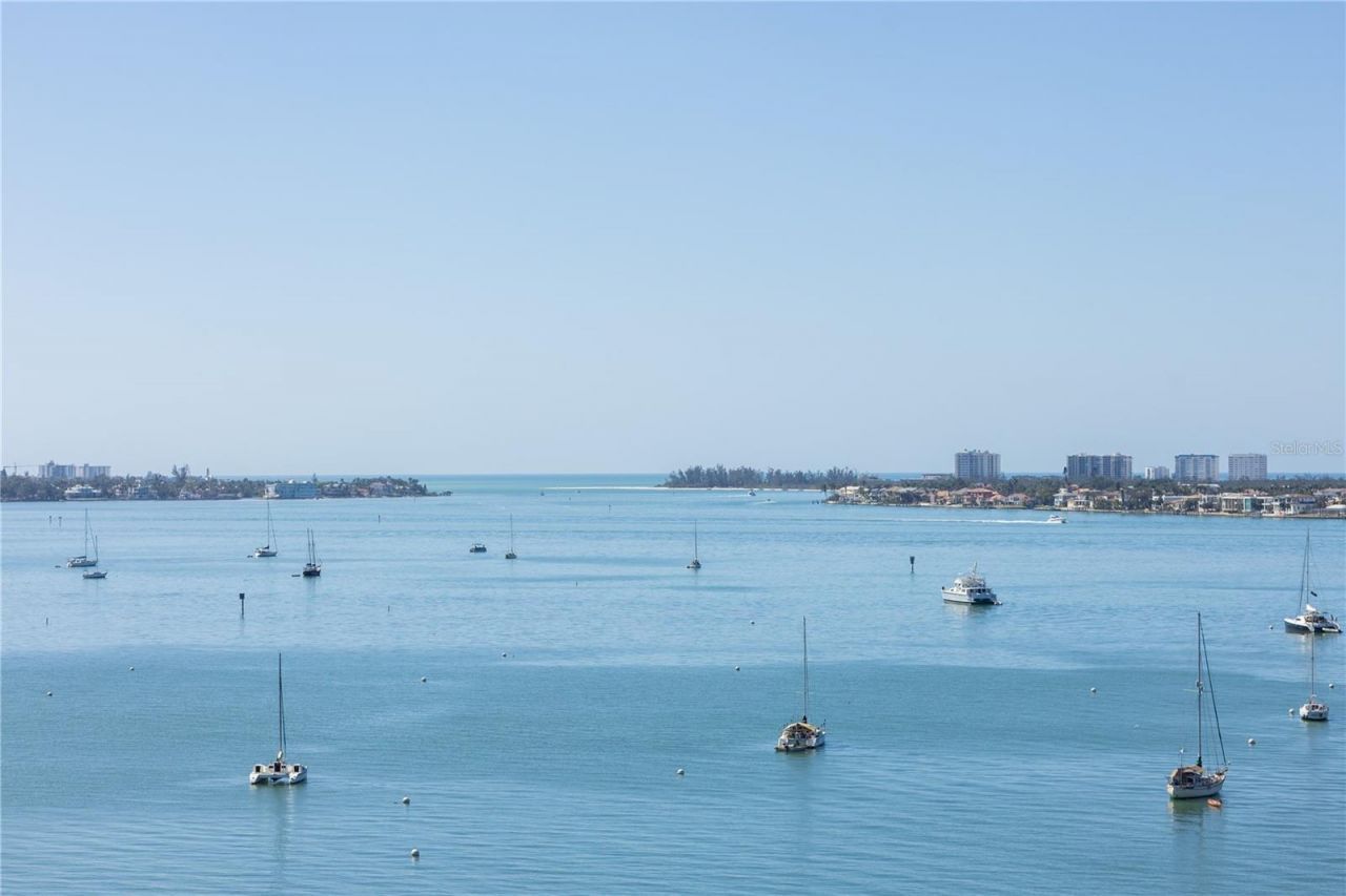 435 S Gulfstream Avenue, Unit 1103, Sarasota, FL 34236 Photo