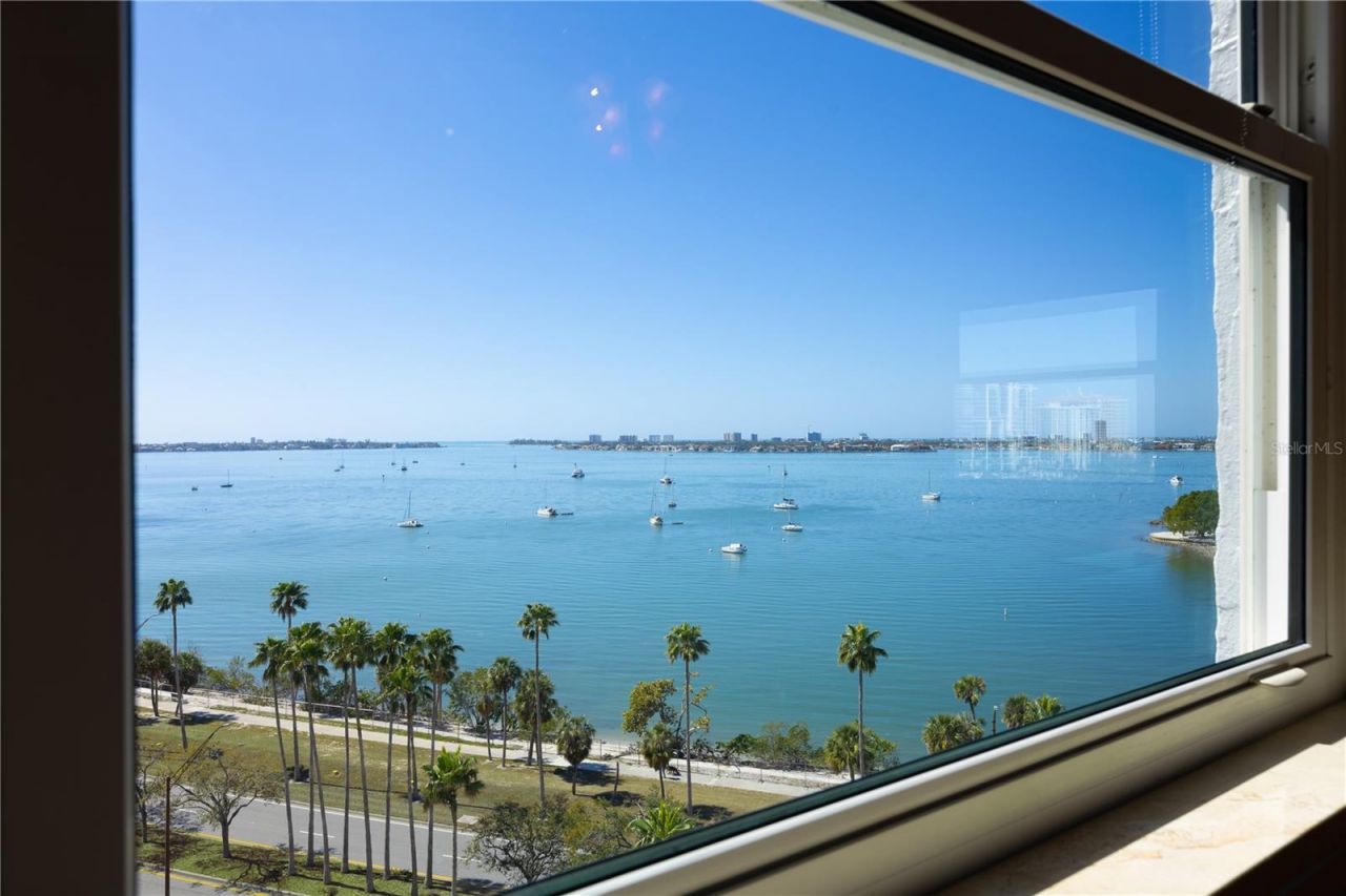 435 S Gulfstream Avenue, Unit 1103, Sarasota, FL 34236 Photo