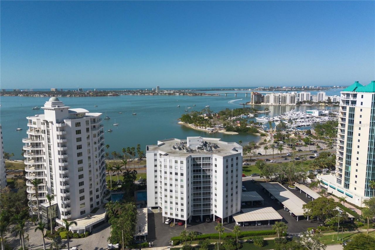 435 S Gulfstream Avenue, Unit 1103, Sarasota, FL 34236 Photo