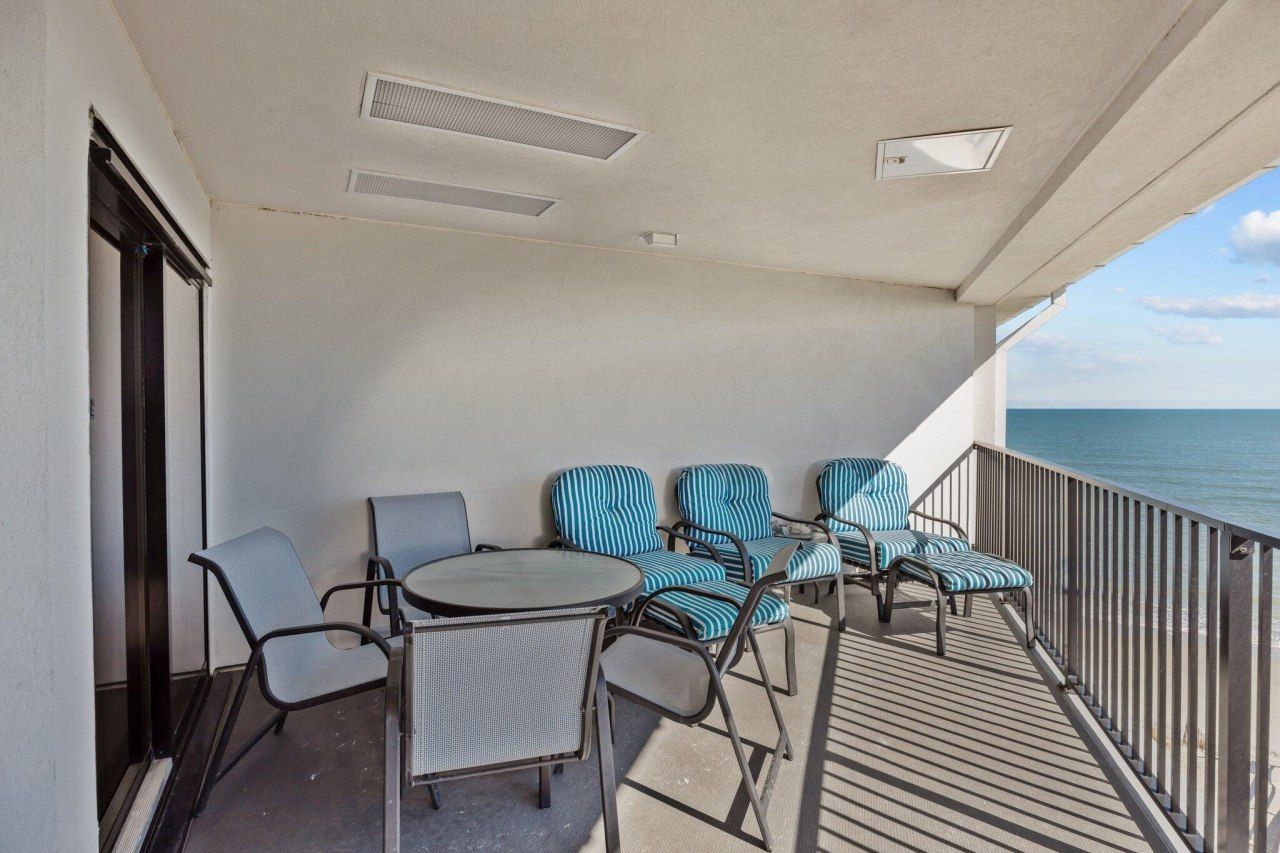 514 Seascape 1/13 Share Photo 11