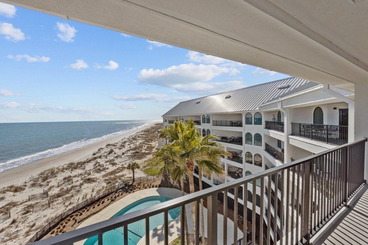 514 Seascape 1/13 Share Photo 13