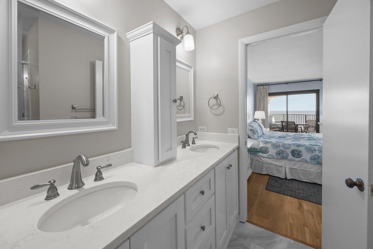 514 Seascape 1/13 Share Photo 16