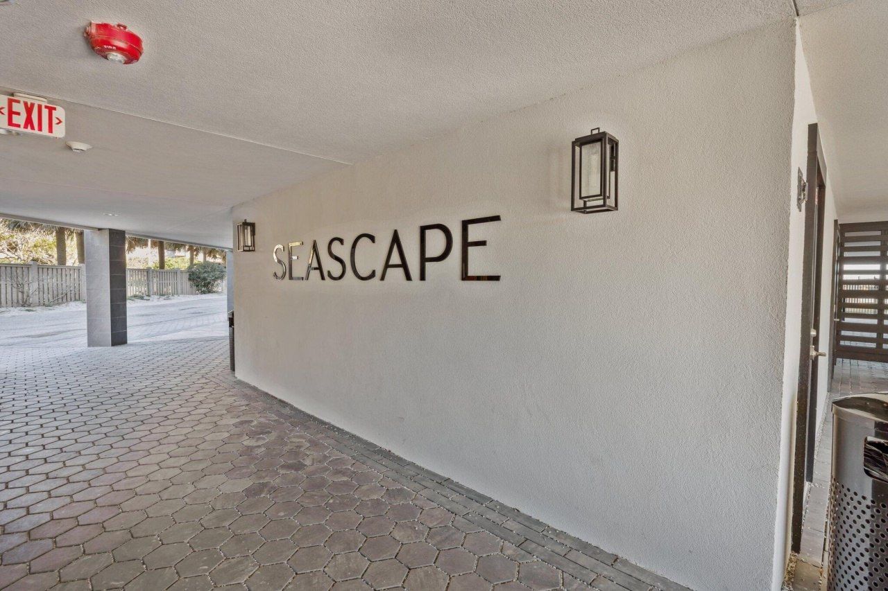 514 Seascape 1/13 Share Photo 28