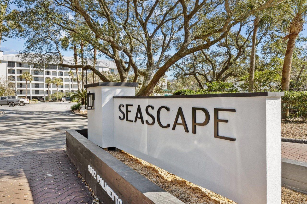 514 Seascape 1/13 Share Photo 30