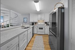 514 Seascape 1/13 Share photo 4