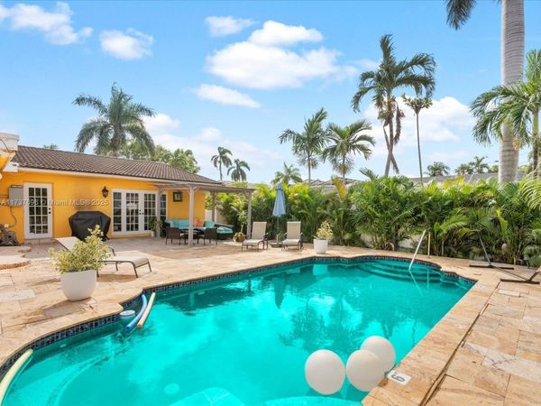 1407 Coolidge St, Hollywood, FL 33020