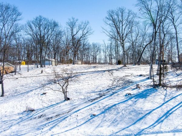 2164 Ridge Road, Springfield, OH 45502