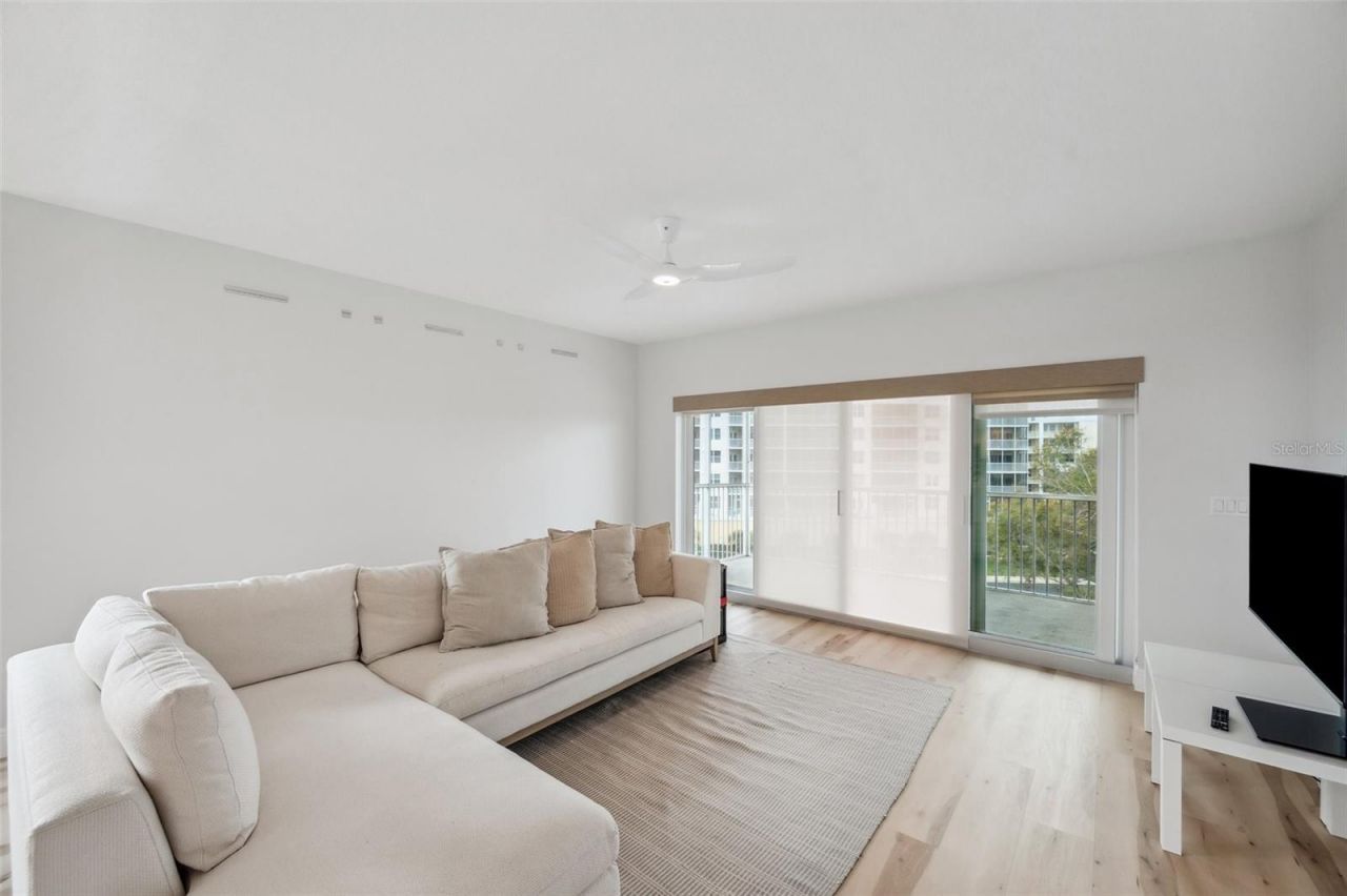 960 Starkey Road, Unit 10301, Largo, FL 33771 Photo