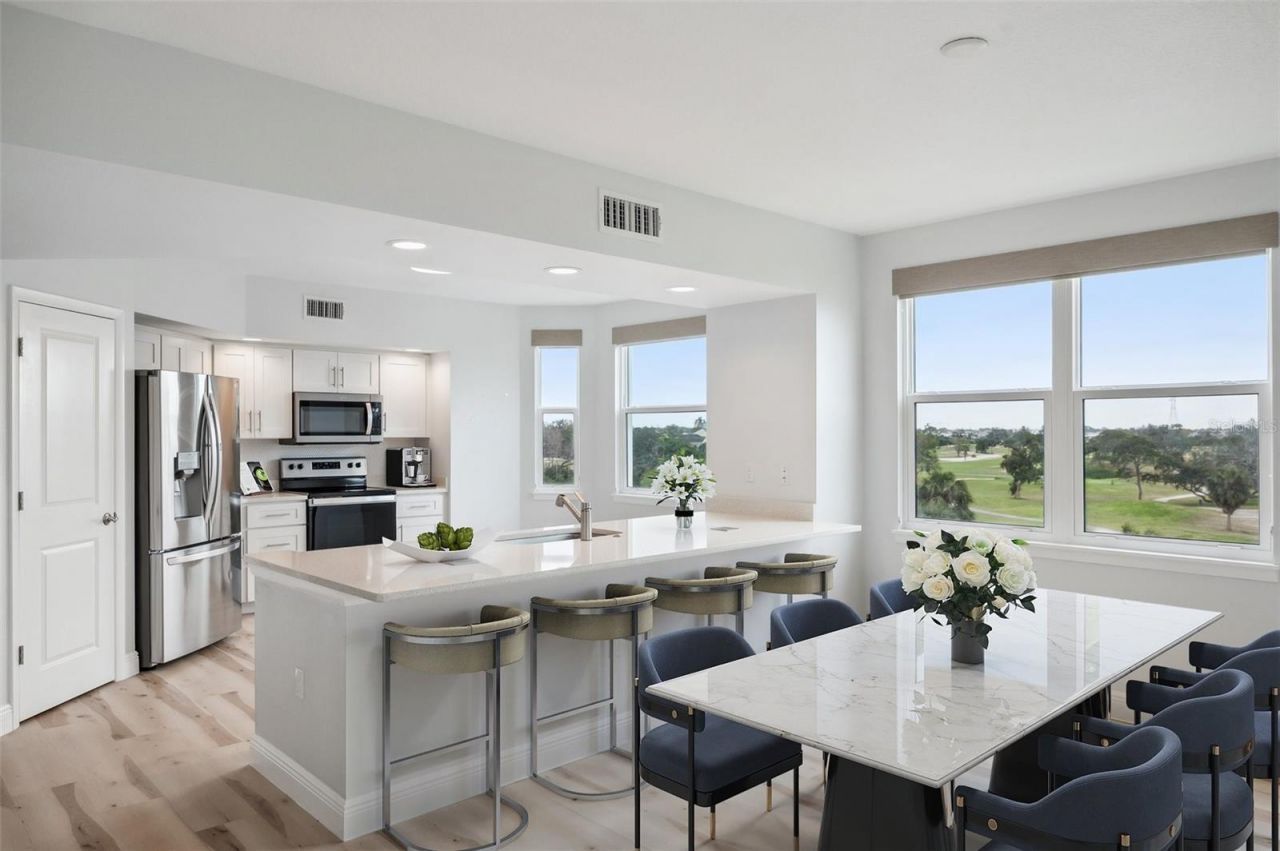 960 Starkey Road, Unit 10301, Largo, FL 33771 Photo