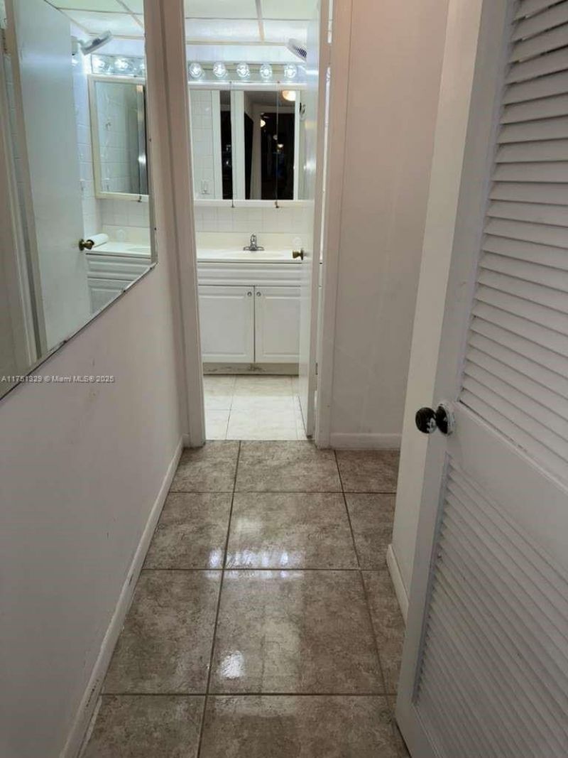 8450 Sunrise Lakes Blvd, Unit 306, Sunrise, FL 33322 Photo