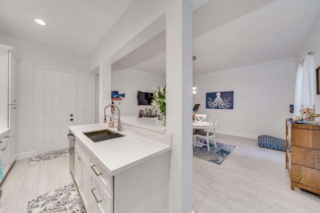 8335 NW 7th Terrace, Boca Raton, FL 33487 Photo