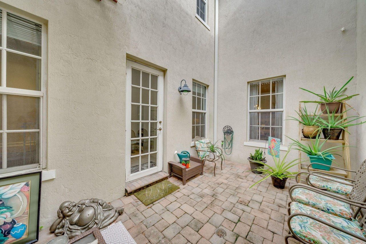 8335 NW 7th Terrace, Boca Raton, FL 33487 Photo