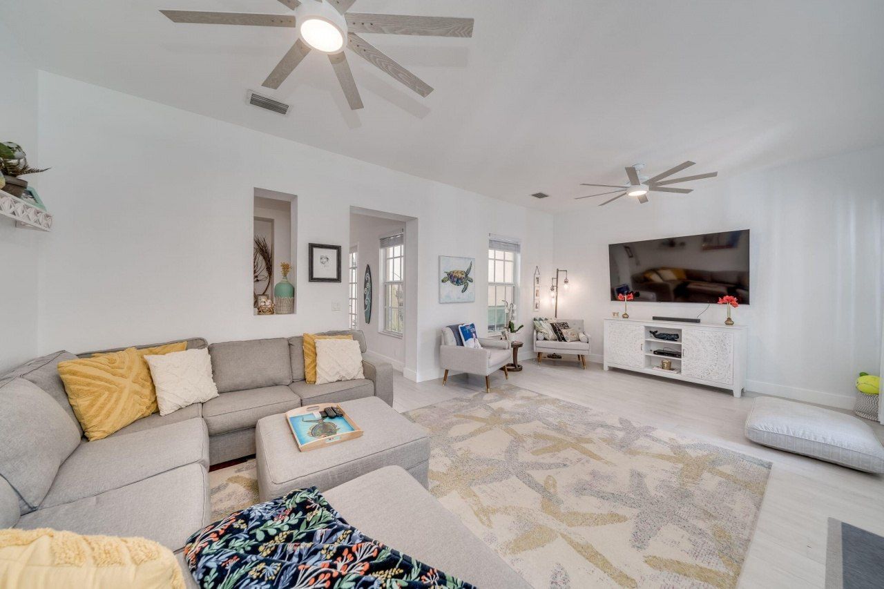 8335 NW 7th Terrace, Boca Raton, FL 33487 Photo