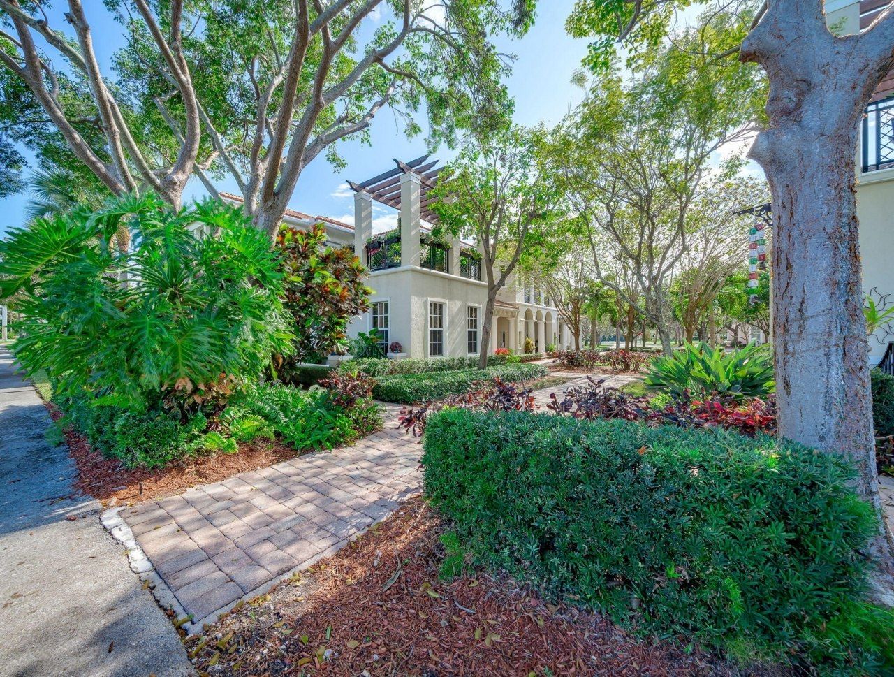 8335 NW 7th Terrace, Boca Raton, FL 33487 Photo