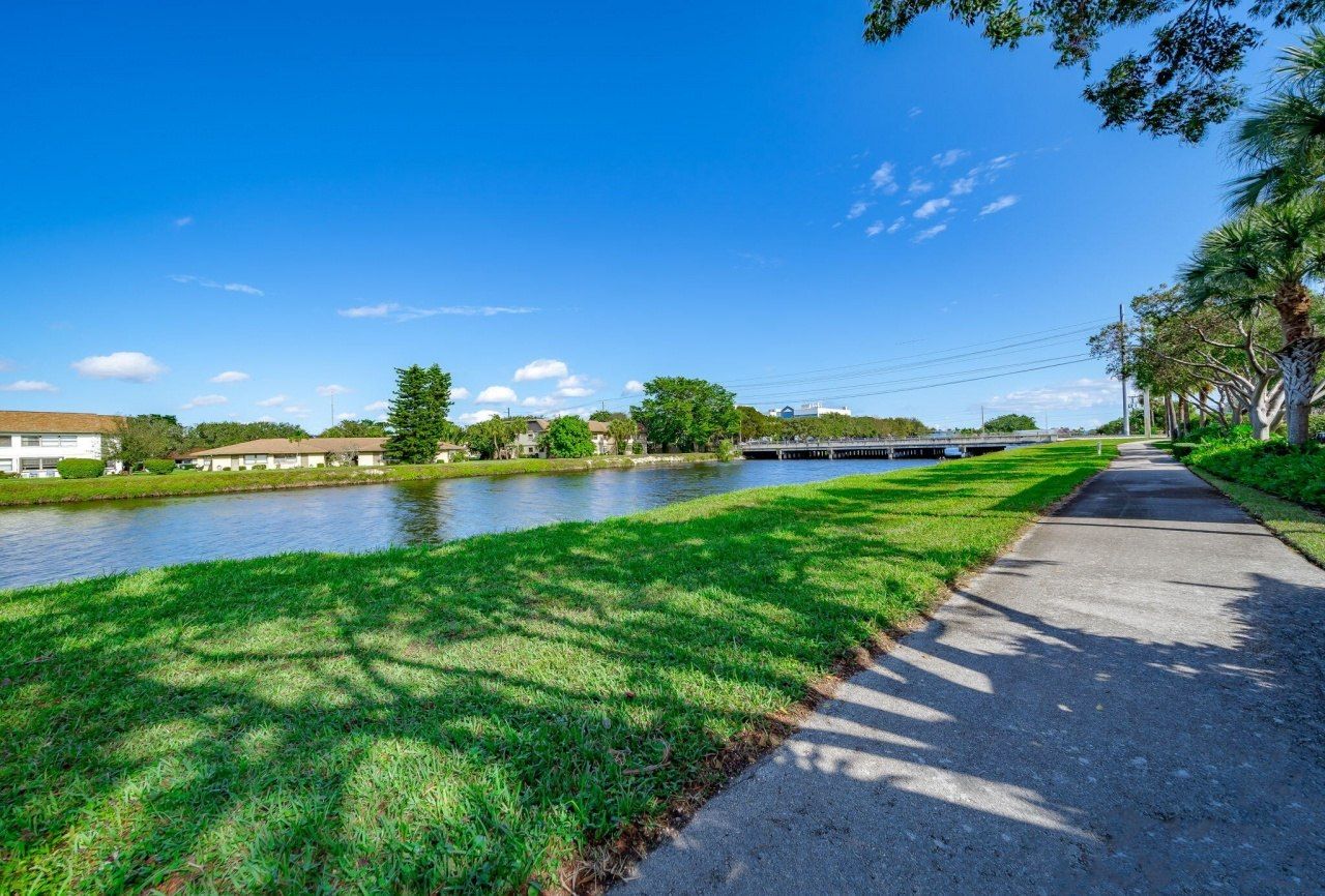 8335 NW 7th Terrace, Boca Raton, FL 33487 Photo