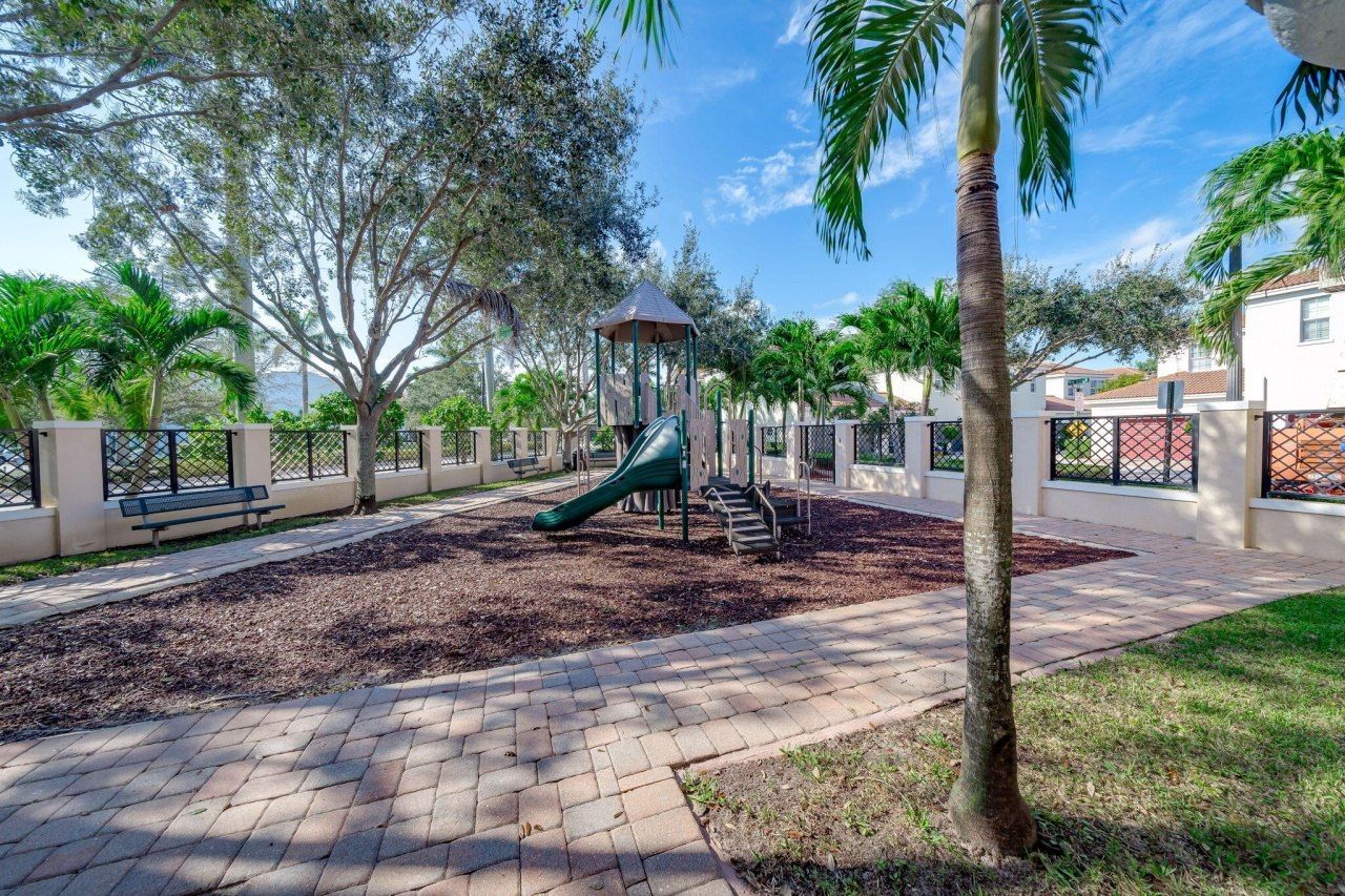 8335 NW 7th Terrace, Boca Raton, FL 33487 Photo