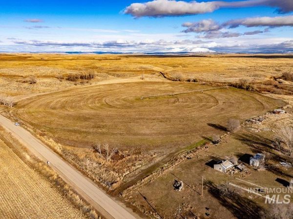 1310 Crest Rd, Caldwell, ID 83607