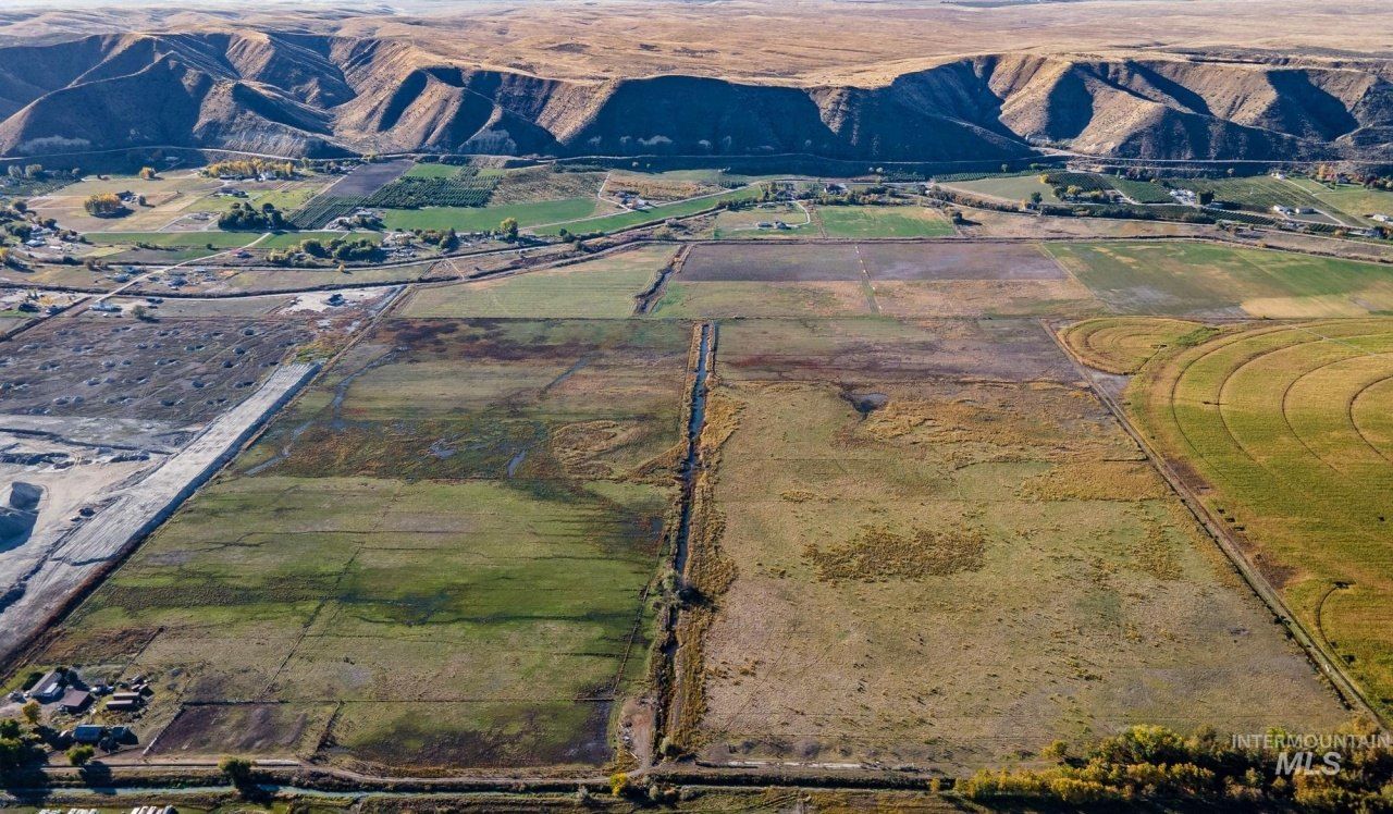 2223 W Sales Yard, Emmett, ID 83617 Main Photo