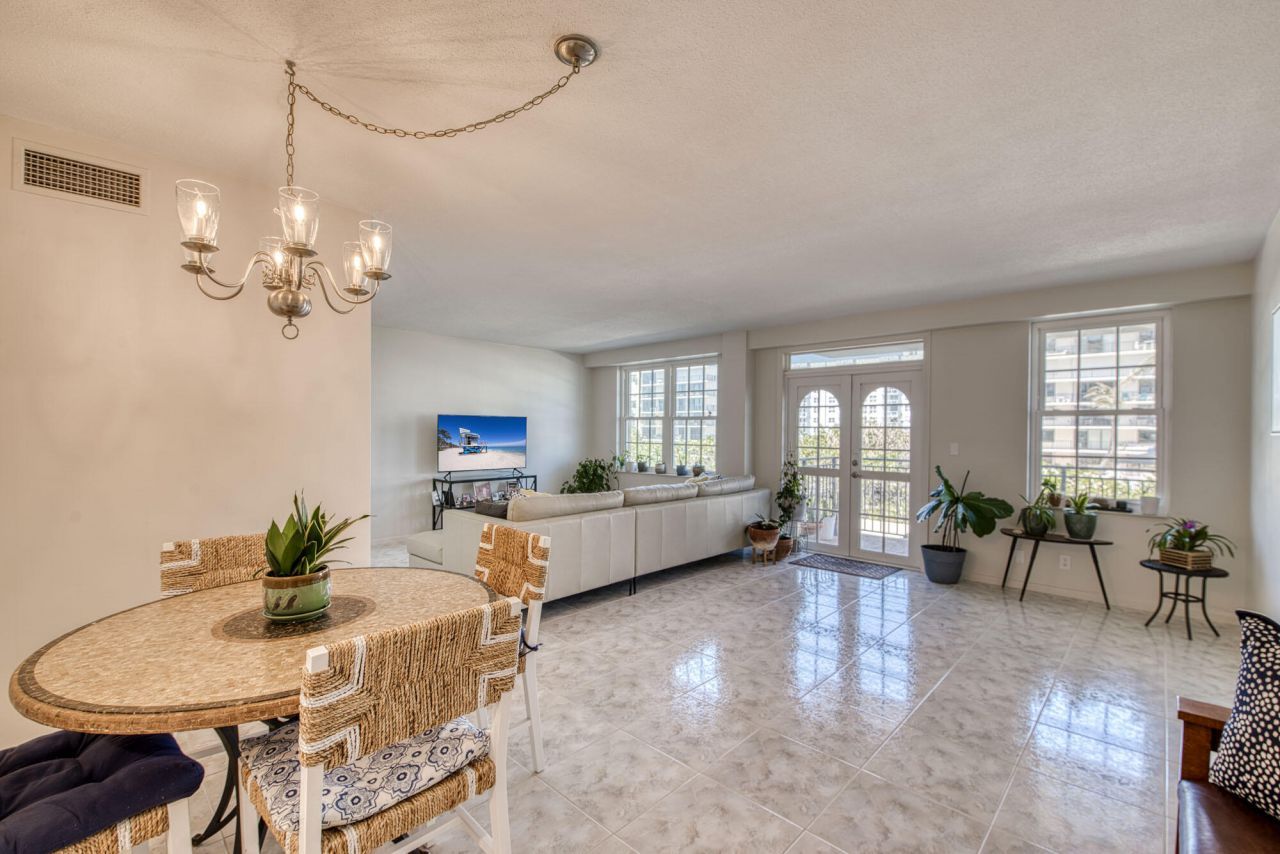 3475 S Ocean Boulevard, Unit 210, Palm Beach, FL 33480 Photo