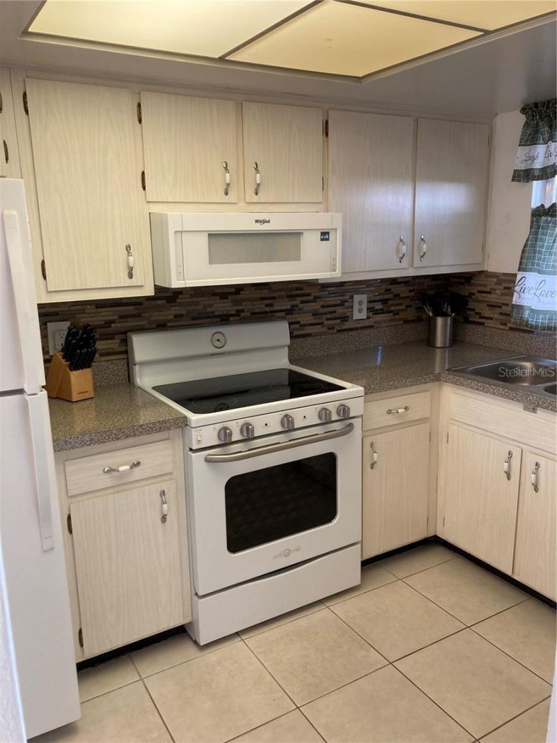 6032 Arlene Way, Bradenton, FL 34207 Photo