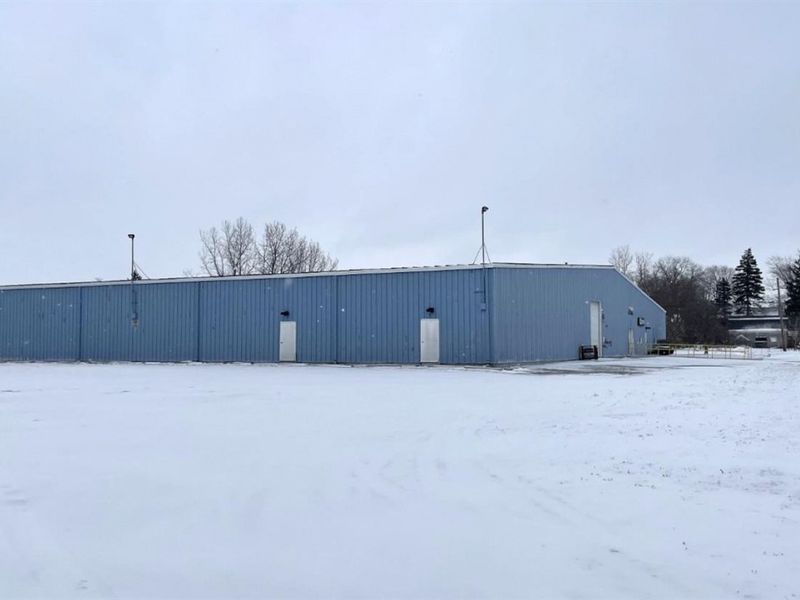 400 W Elm Street, North Baltimore, OH 45872 Photo 2