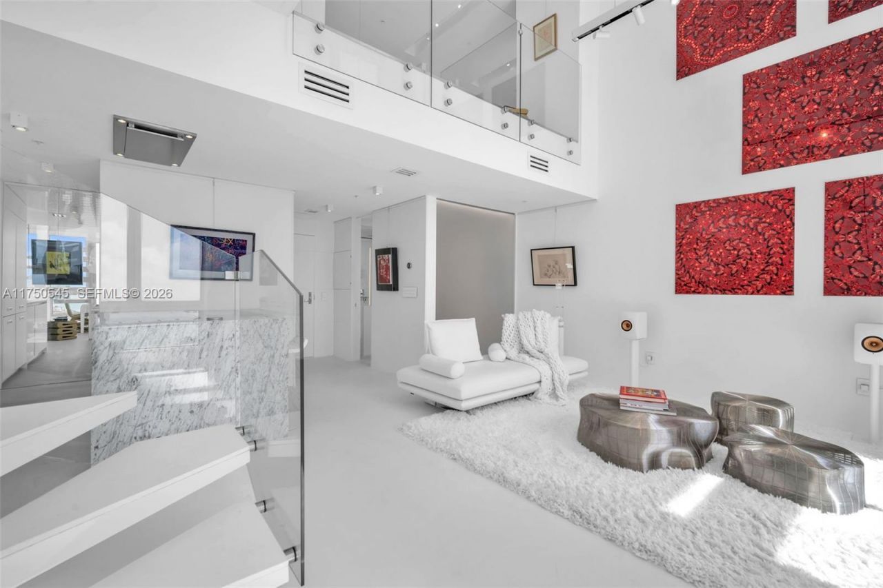 300 S Biscayne Blvd, Unit L-1012, Miami, FL 33131 Photo