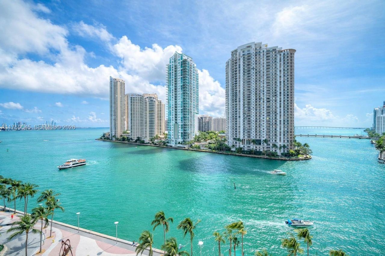 300 S Biscayne Blvd, Unit L-1012, Miami, FL 33131 Photo