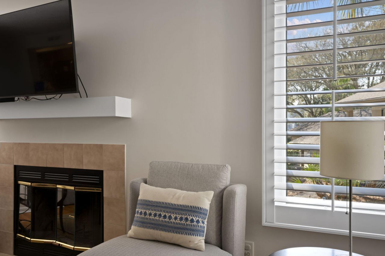 401 Yacht Harbor Court Photo 14