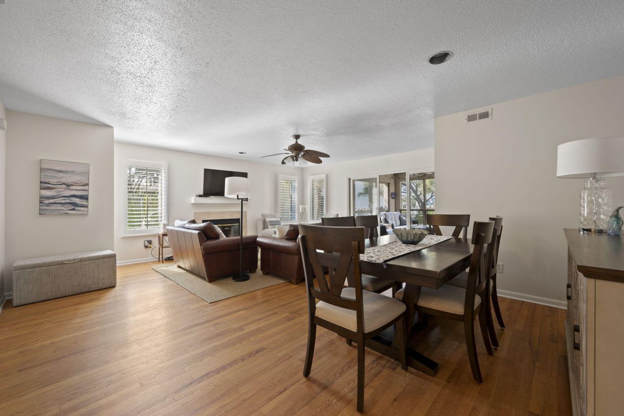 401 Yacht Harbor Court Photo 18