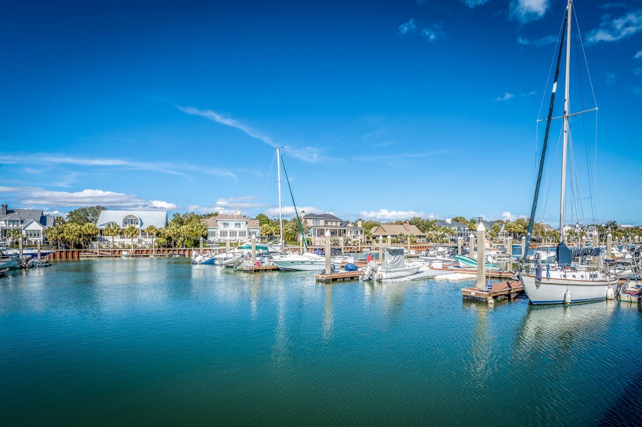 401 Yacht Harbor Court Photo 34