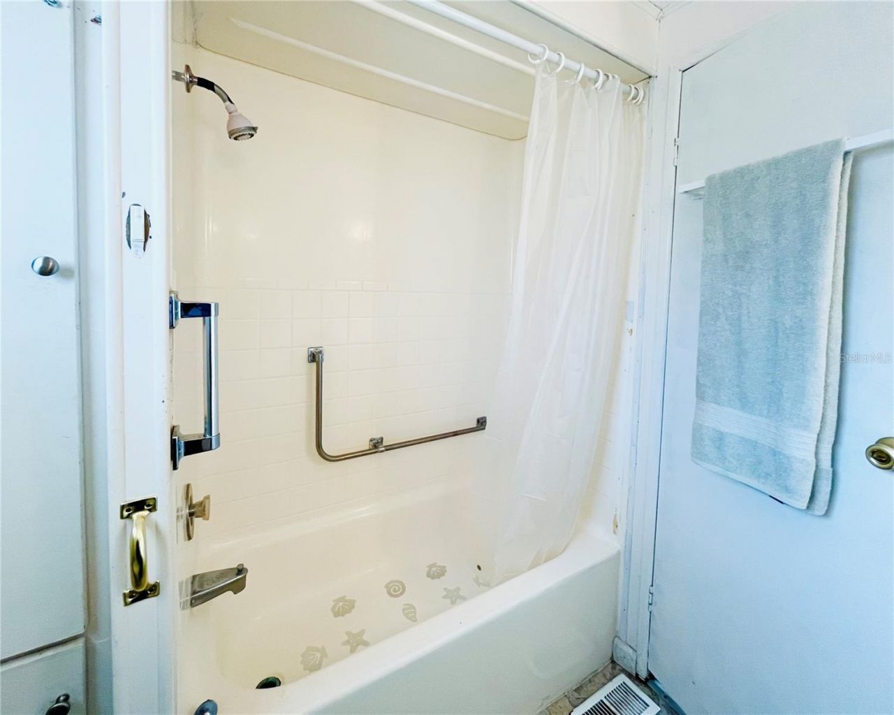 3335 Spanish Oak Terrace, Sarasota, FL 34237 Photo