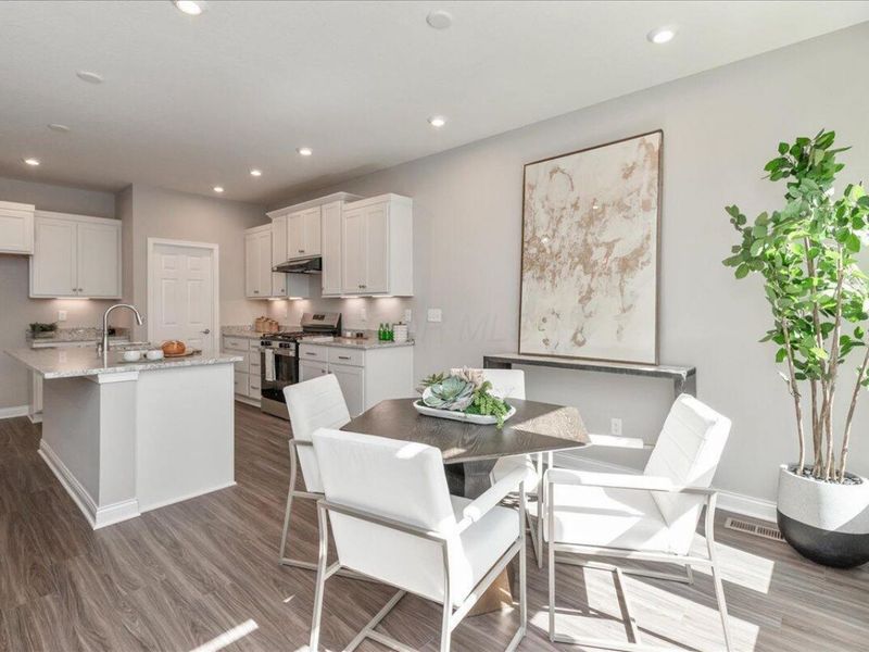 6003 Windcliff Drive E, Grove City, OH 43123 Photo 13